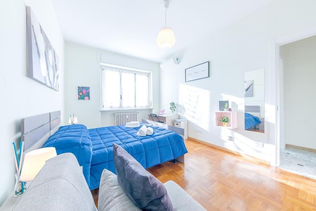 Navigli - Downtown - Duomo Spacious Two Bedroom Apartment - Close To Metro - Ac - Wi-Fi มิลาน ภายนอก รูปภาพ