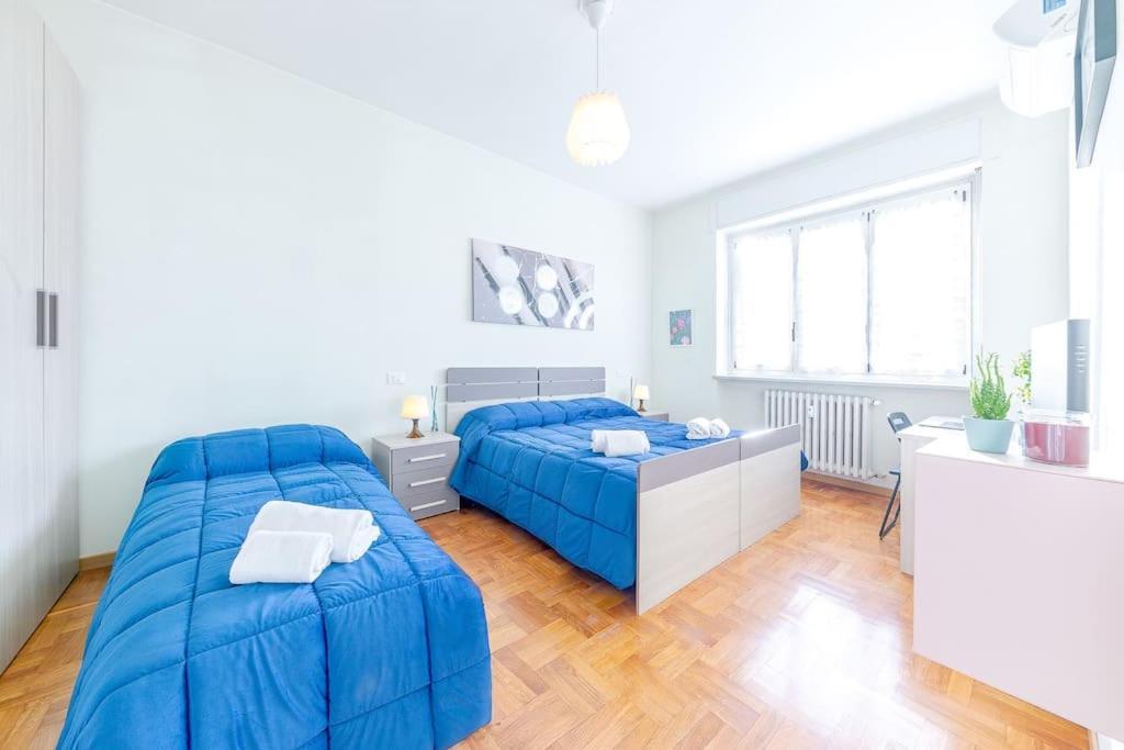 Navigli - Downtown - Duomo Spacious Two Bedroom Apartment - Close To Metro - Ac - Wi-Fi มิลาน ภายนอก รูปภาพ